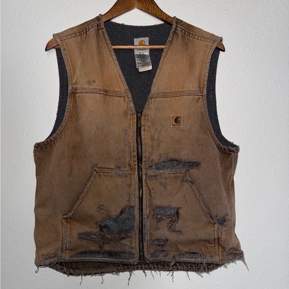 Carhartt Distressed Vest